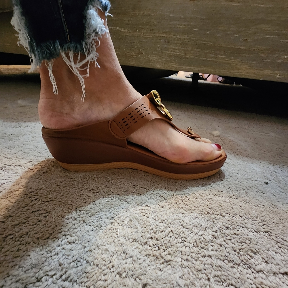 Sandals - Picture 3 of 3